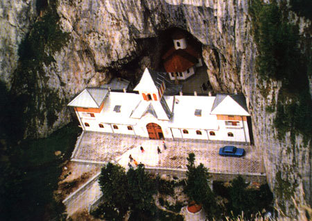 Mănăstirea Peștera Ialomiței