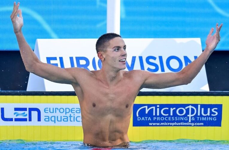David Popovici: Două medalii de aur și o lecție de modestie la CE de înot. Află ce a declarat sportivul.